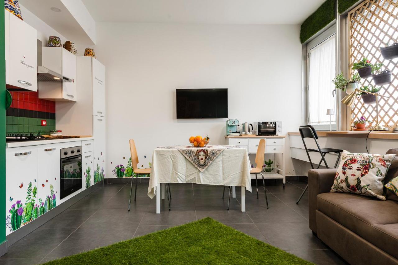 Apartment House